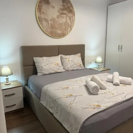 Topuzi Grand House Villa Pogradec